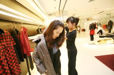 品牌女装折扣店4S服务原则